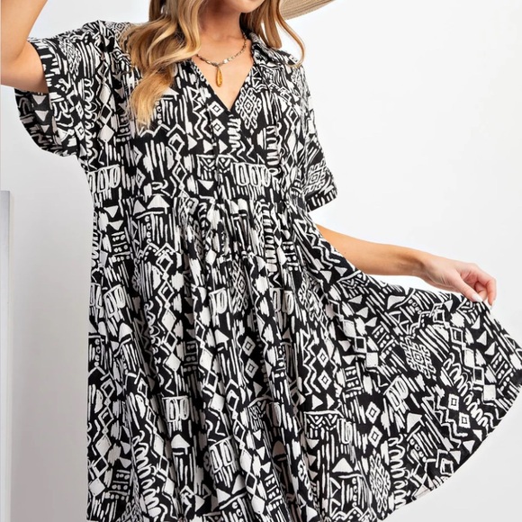 Easel Geometric Dress NWT - Picture 1 of 5